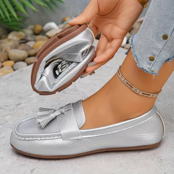 Mocassin femme métallisé pampilles élégantes – Image 3