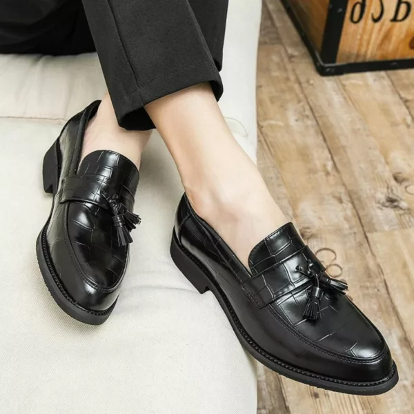 Mocassin homme cuir verni à glands – Image 3