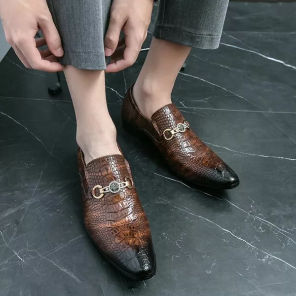 Mocassin homme croco boucle dorée luxe – Élégance haut de gamme au masculin – Style chic et raffiné pour toutes occasions – Image 5