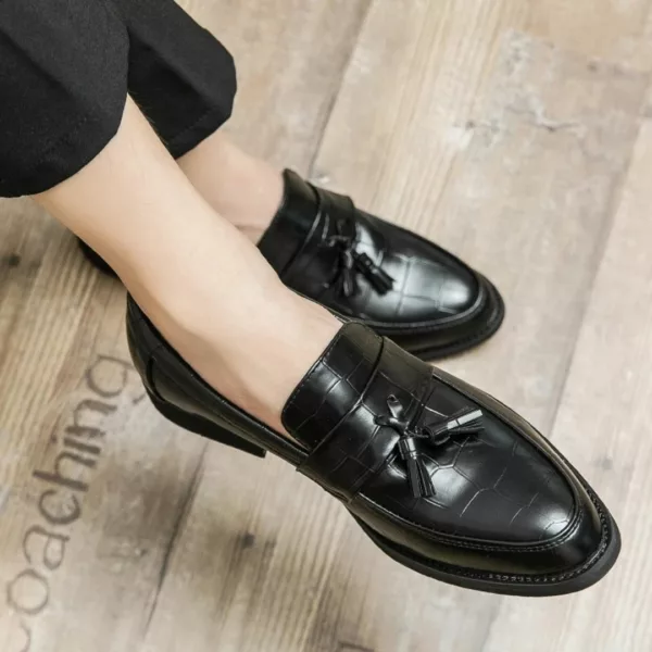 Mocassin homme cuir verni à glands – Image 4