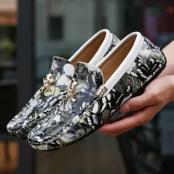 Mocassin homme imprimé papillons audacieux – Image 8