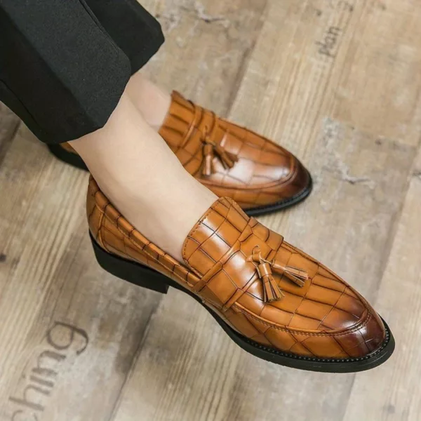 Mocassin homme cuir verni à glands – Image 9
