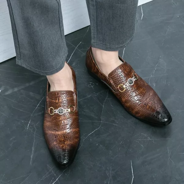 Mocassin homme croco boucle dorée luxe – Élégance haut de gamme au masculin – Style chic et raffiné pour toutes occasions – Image 2