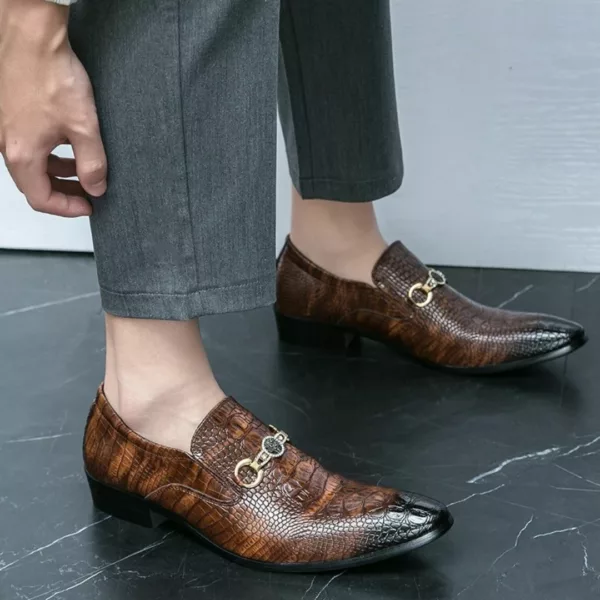 Mocassin homme croco boucle dorée luxe – Élégance haut de gamme au masculin – Style chic et raffiné pour toutes occasions – Image 3
