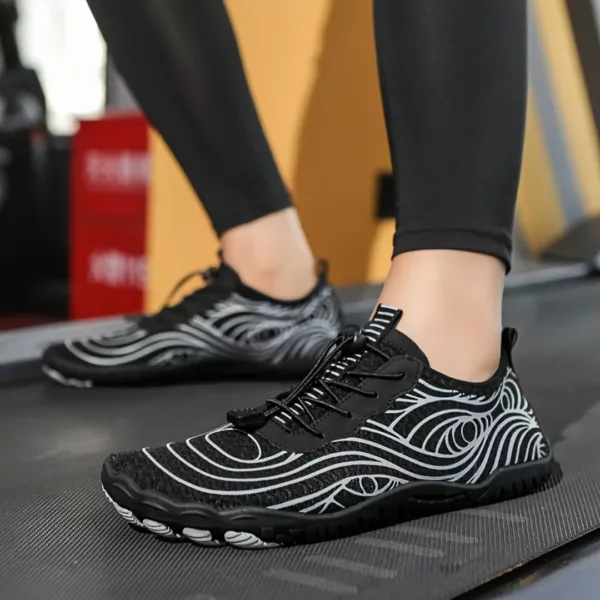 Chaussures barefoot respirantes à motif ondulé – Image 5