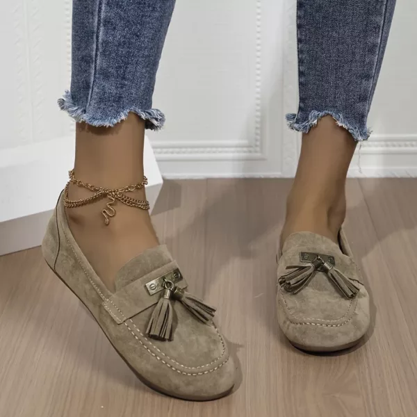 Mocassin femme daim pampilles élégantes – Image 3