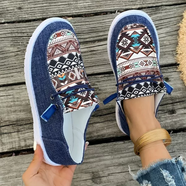 Mocassin femme imprimé ethnique à lacets – Image 3