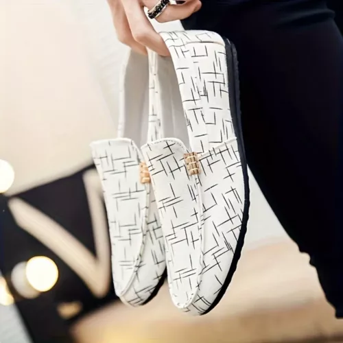 Mocassin femme imprimé graphique moderne