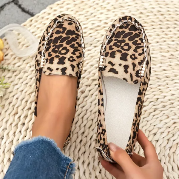 Mocassin femme imprimé léopard couture métal – Image 6