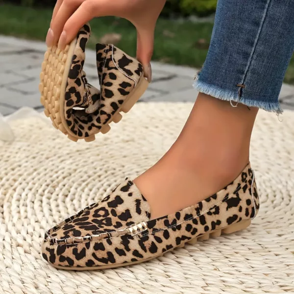 Mocassin femme imprimé léopard couture métal – Image 4
