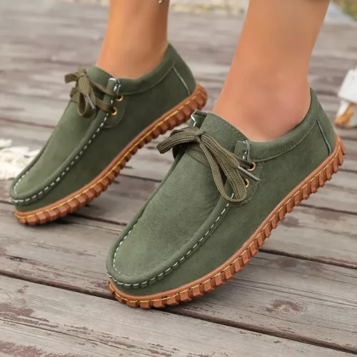 Mocassin femme lacets semelle crantée