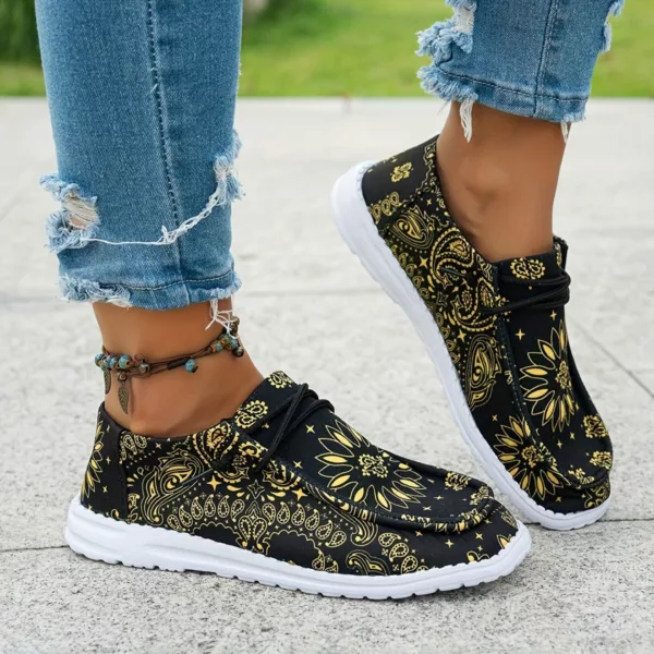 Mocassin femme perforé motif bandana – Image 5