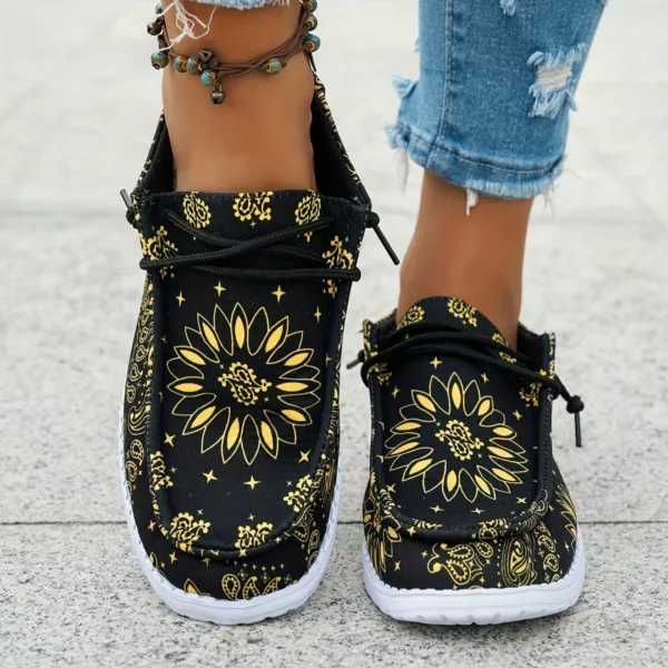 Mocassin femme perforé motif bandana – Image 6