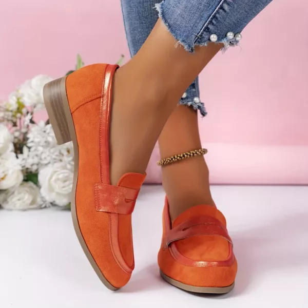 Mocassin femme talon plat effet brillant – Image 3