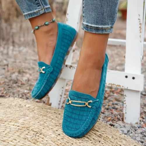 Mocassin femme texture croco détail doré