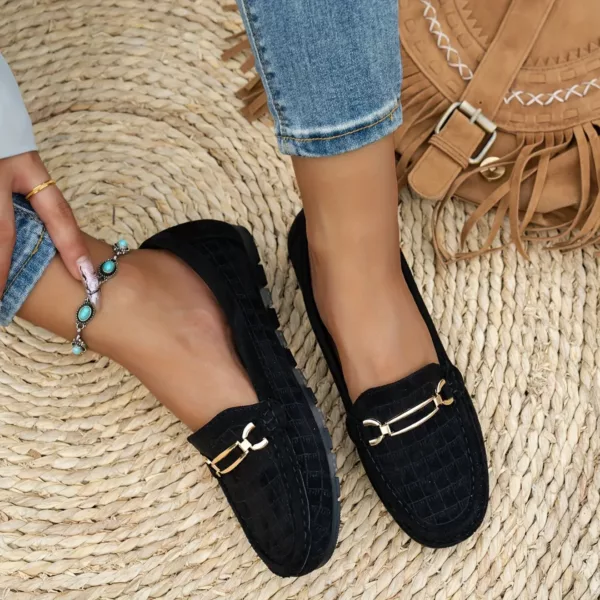 Mocassin femme texture croco détail doré – Image 10