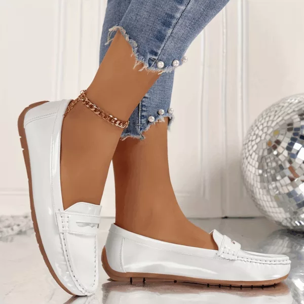 Mocassin femme verni style élégant – Image 4