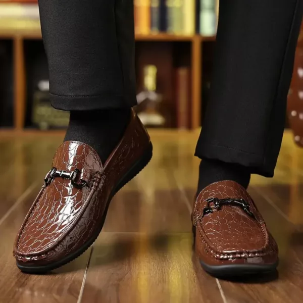 Mocassin homme verni croco brillant – Image 3