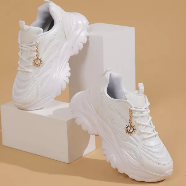 Chaussure Buffalo plateforme détail soleil