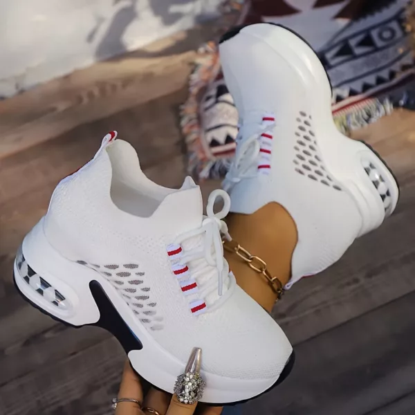 Chaussure Buffalo aérée semelle futuriste – Image 5