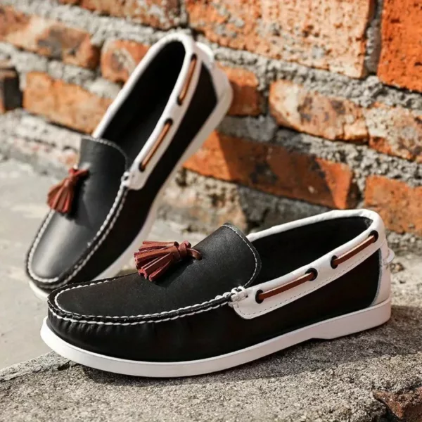 Chaussure bateau homme à pampilles contrastées – Image 8