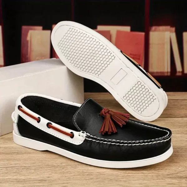 Chaussure bateau homme à pampilles contrastées – Image 5