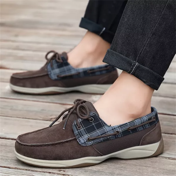 Chaussure bateau homme tissu écossais vintage – Image 3