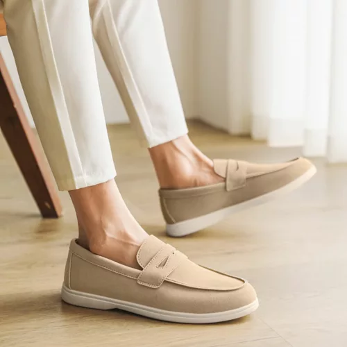 Chaussure bateau homme design minimaliste daim