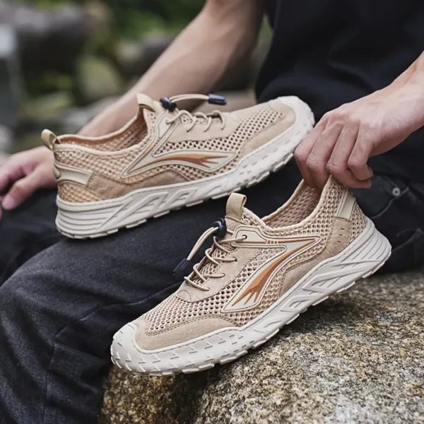 Chaussure de randonnée aérée lacet rapide