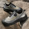 Chaussure de randonnée renfort embout rotatif