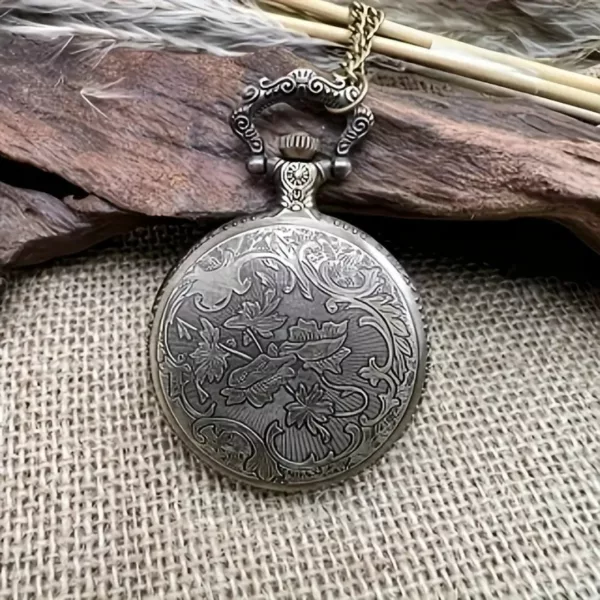 Montre à gousset loup forêt vintage – Élégance rétro et esprit sauvage pour un style unique – Image 3