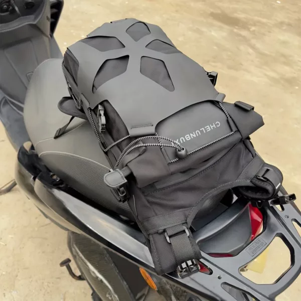 Sac à dos moto robuste aventurier – Image 4
