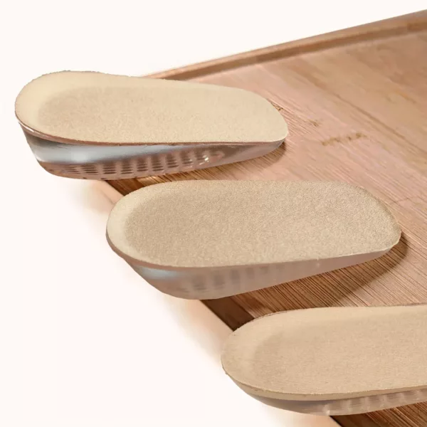 Semelle talonnette invisible antidérapante – Gagnez en hauteur discrètement et marchez confortablement sans glisser