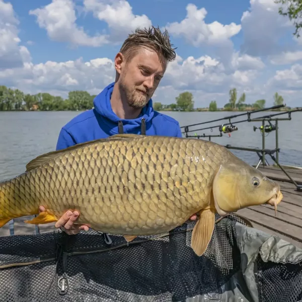 Support de canne à pêche rétractable ajustable – stable et facile à installer