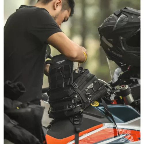 Sac de moto étanche multifonction avec système MOLLE et housse de pluie intégrée